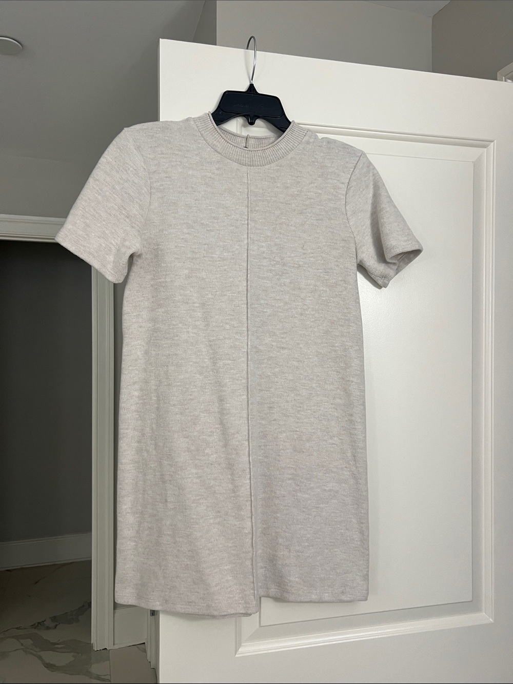 Minimal Short Sleeve Knit Dress in Light Heather